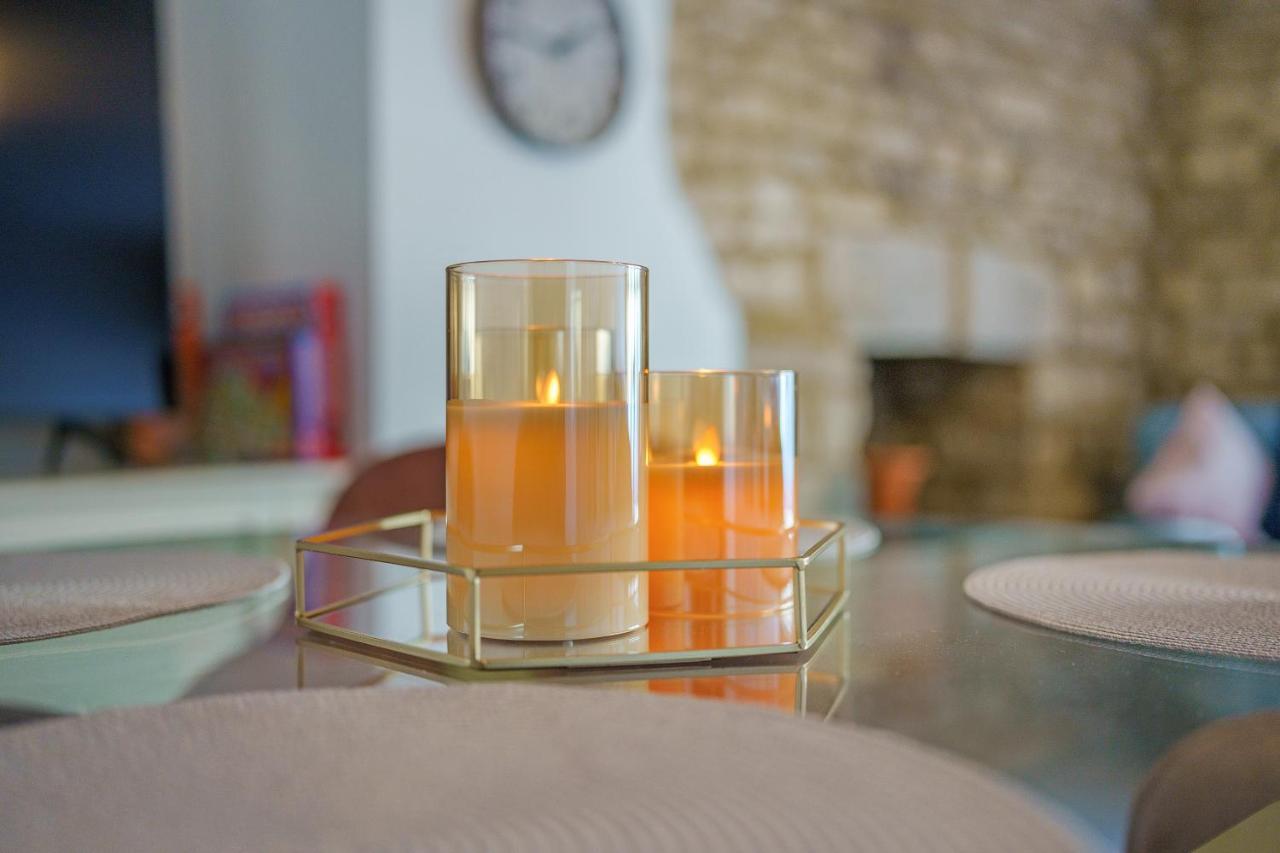 Cotswolds- 2 Bed Flat In 18th Century Building, Town Centre With Smart Tv - Esho Apartment Cirencester